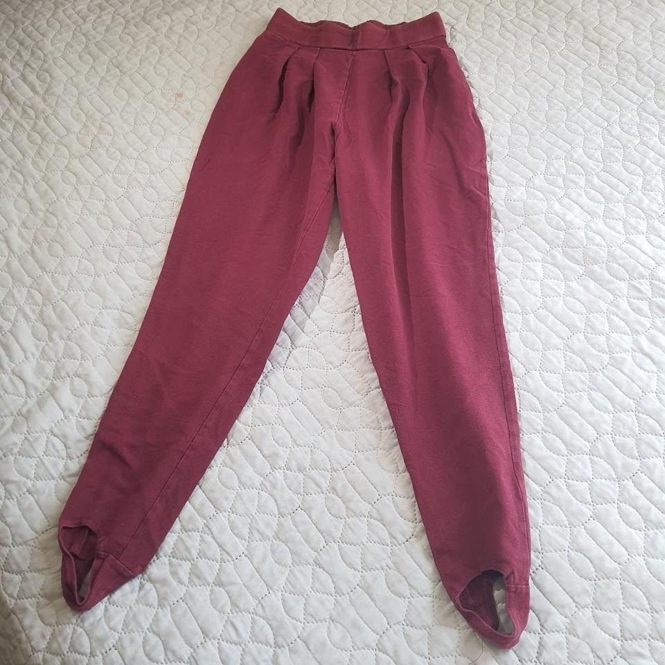 Vintage 90s Red Wine Color Size Small Stirrups Legging Pants